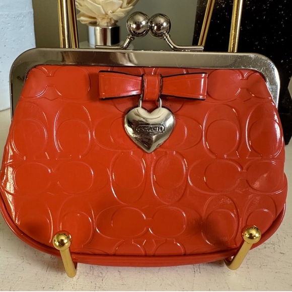 Coach Handbags - Coach rare, vintage kiss-lock coin purse, EUC